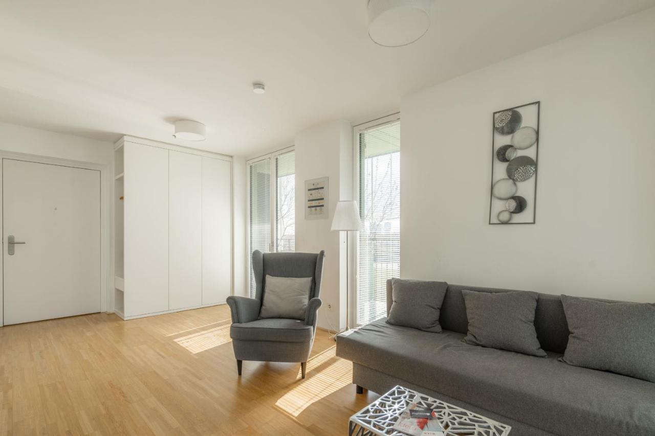 Easy Flat Green Prater Viena Exterior foto
